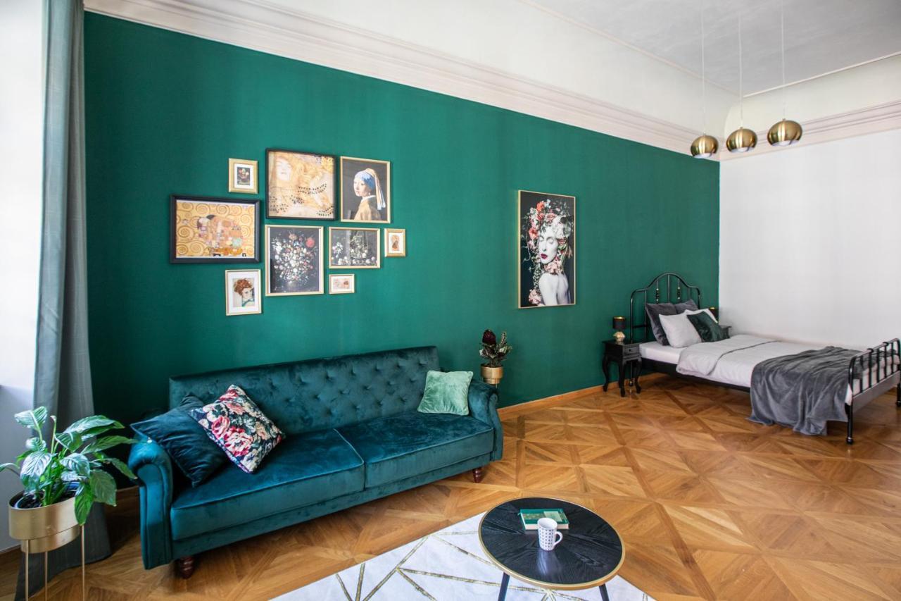 New Stylish 3 Bedrooms In Mala Strana - N2nd Appartement *